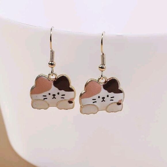 Dangling Kitty Calico Cats Face Design Earrings - Picture 5 of 5